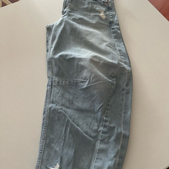 Citizens Of Humanity Blue Relaxed Jeans with Distressed Details - Picture 14 of 14